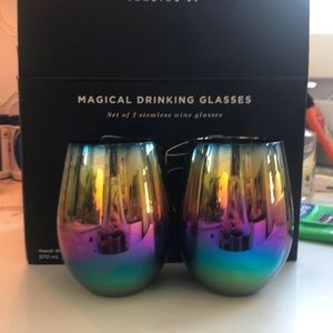 Magical wine glasses
